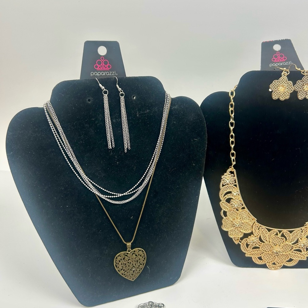 Jewelry sets - Picture 3 of 9